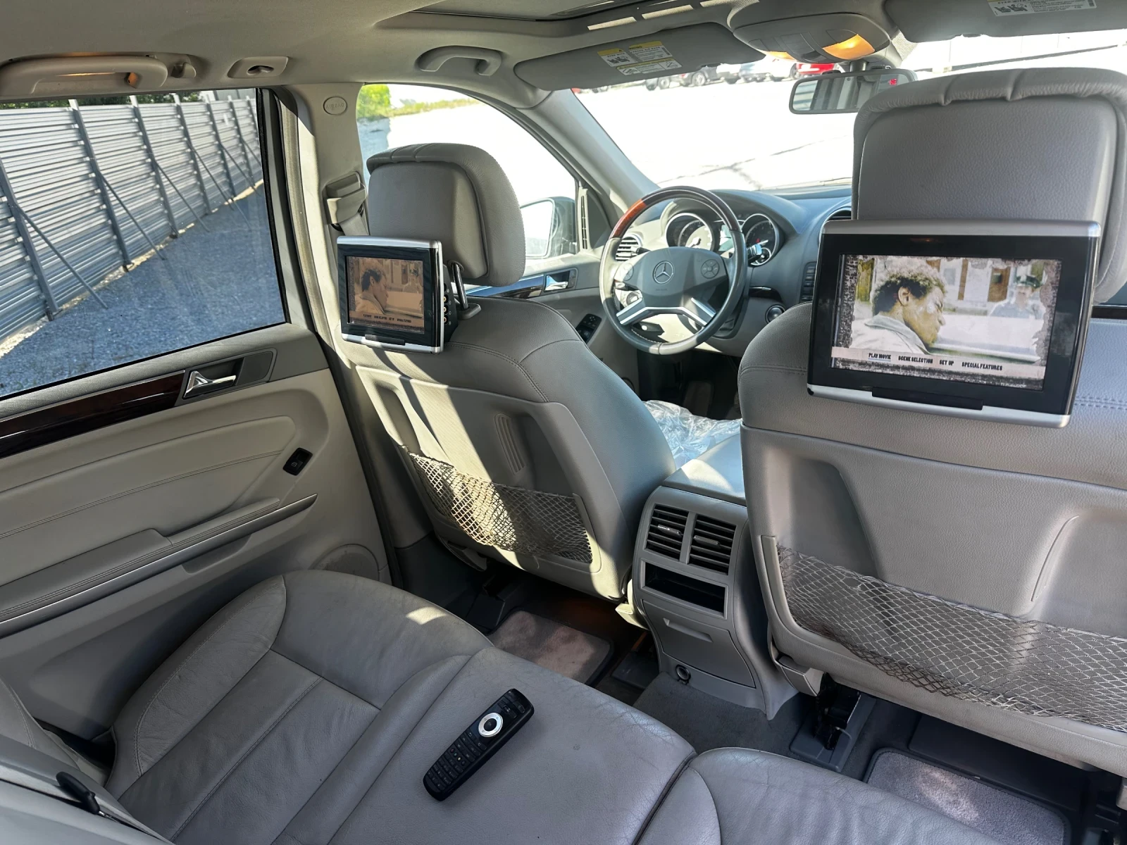 Mercedes-Benz GL Отлично Състояние - изображение 10