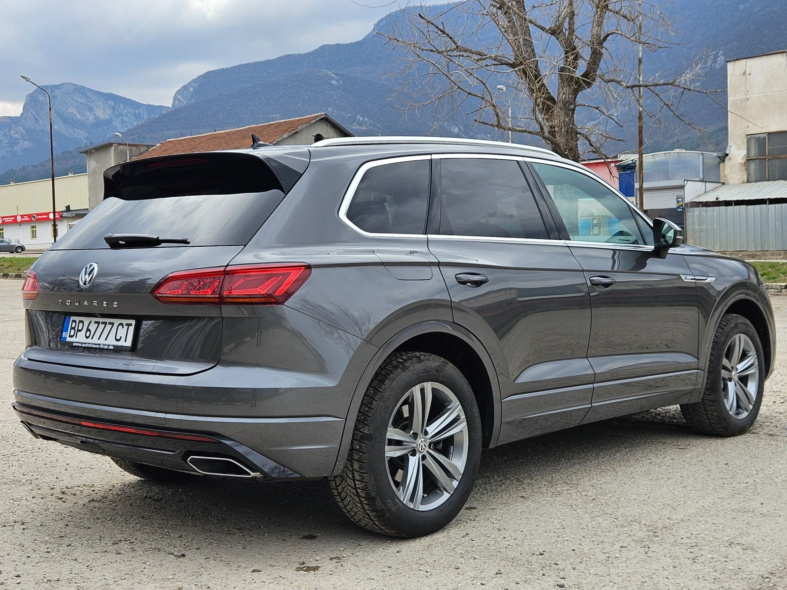 VW Touareg * * R-Line* DIGITAL* * 3.0TDi* * 286кс.* * , снимка 4 - Автомобили и джипове - 53809456