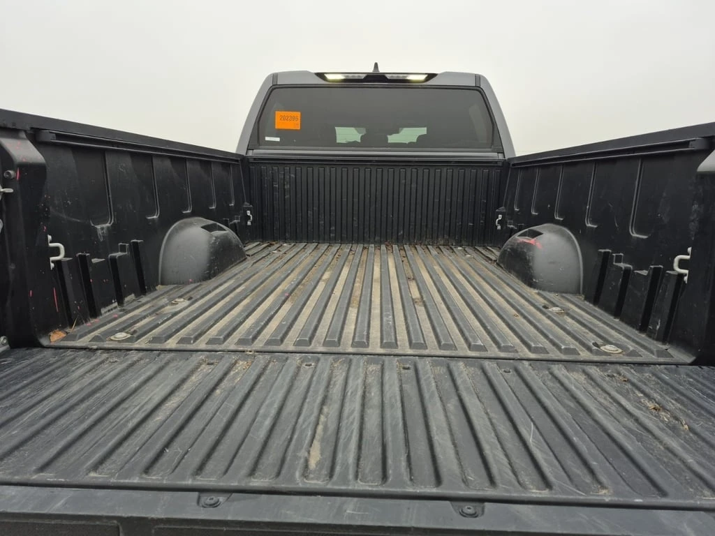 Toyota Tundra * SR5 CREW CAB STD BED * CARFAX * ��� ������������ | Mobile.bg � ����������� 13
