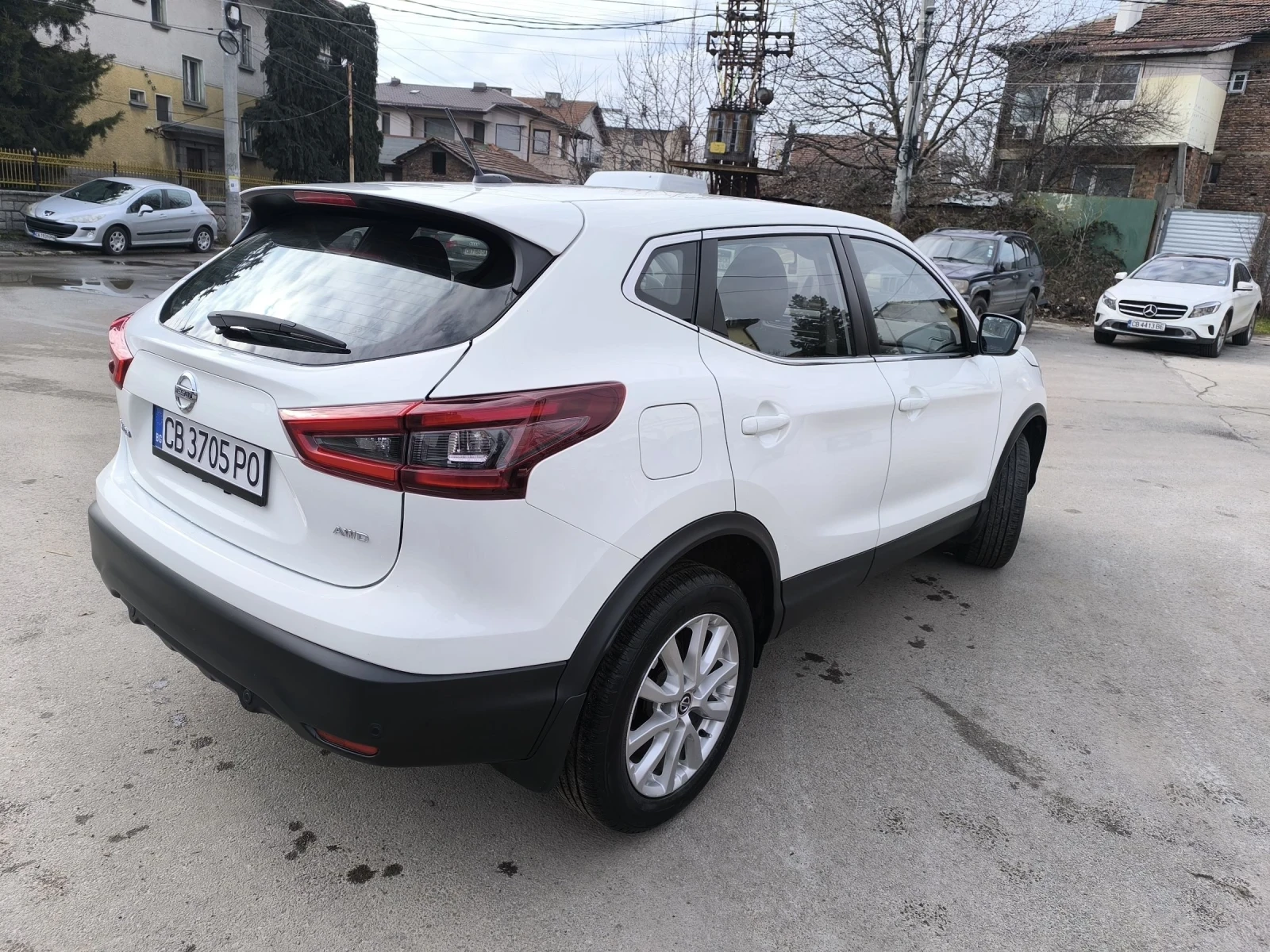 Nissan Qashqai AWD 52300 км - изображение 3