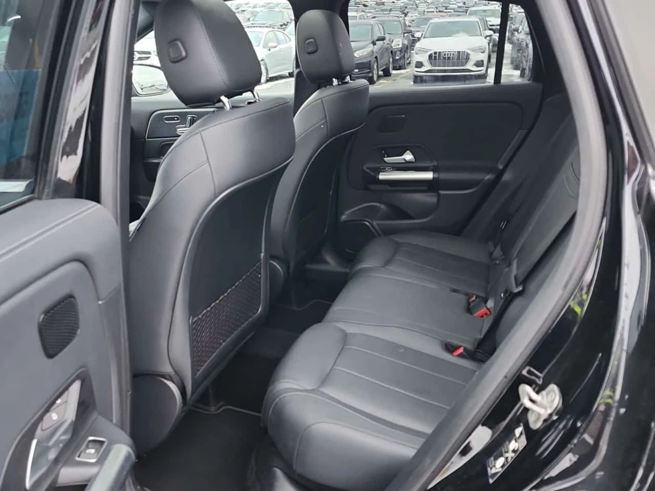 Mercedes-Benz GLA 250 CARFAX /Кожа/Нави/Подгрев/Панорама - изображение 9