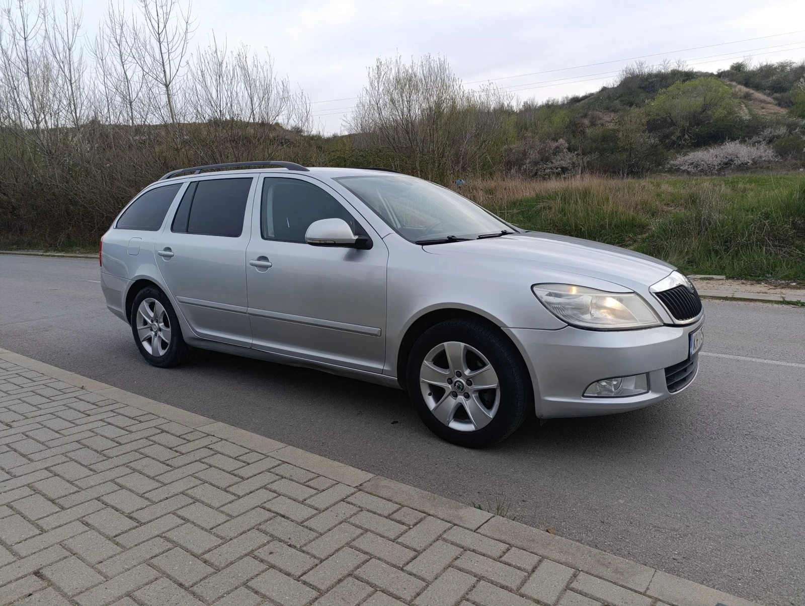 Skoda Octavia 1.6TDI автомат, снимка 9 - Автомобили и джипове - 53966903