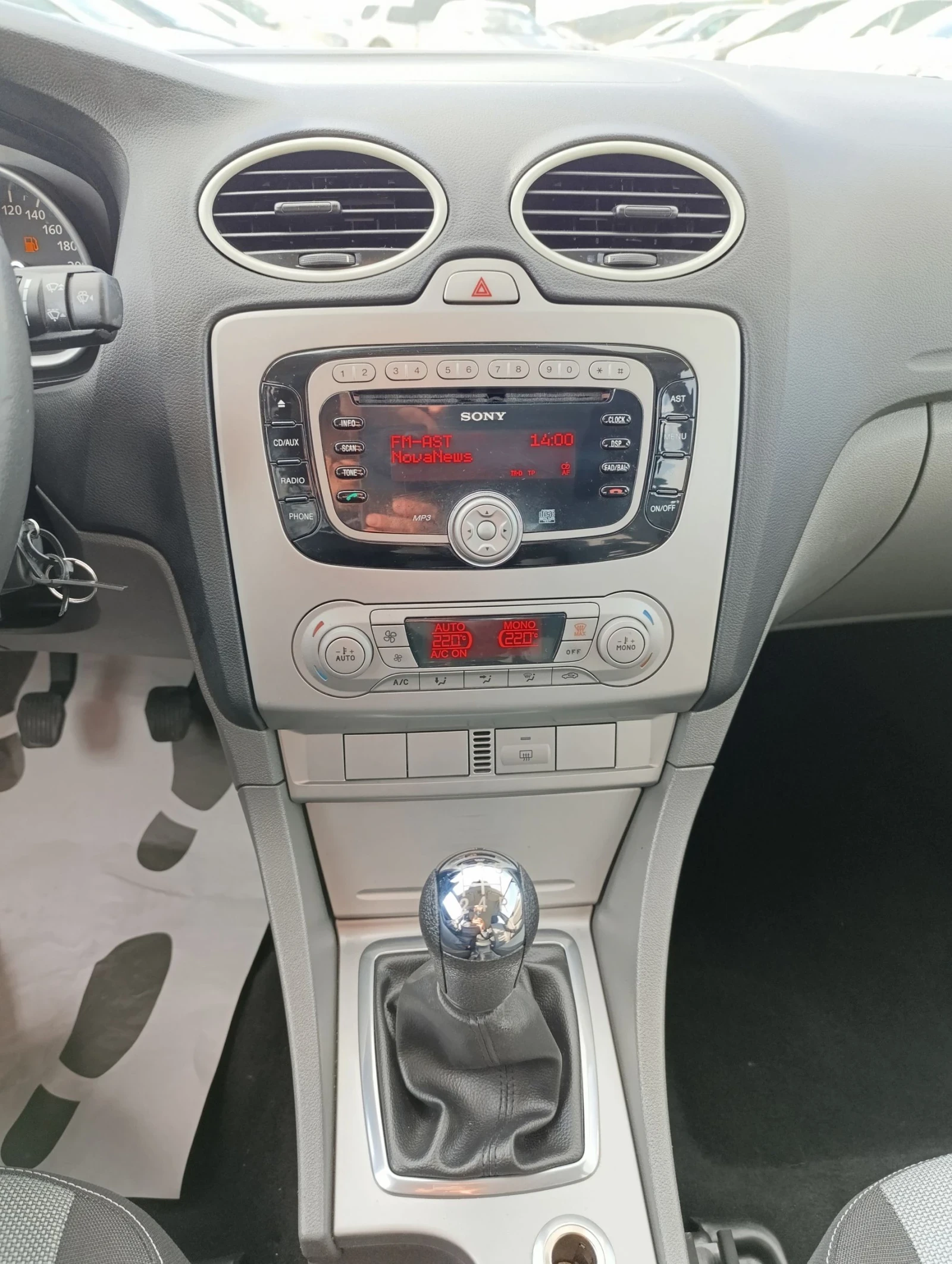 Ford Focus 1.6д  EVRO5, снимка 8 - Автомобили и джипове - 53966903