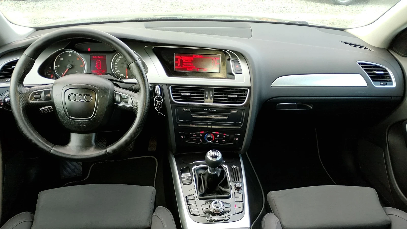 Audi A4 2.0TDI, снимка 14 - Автомобили и джипове - 53966903