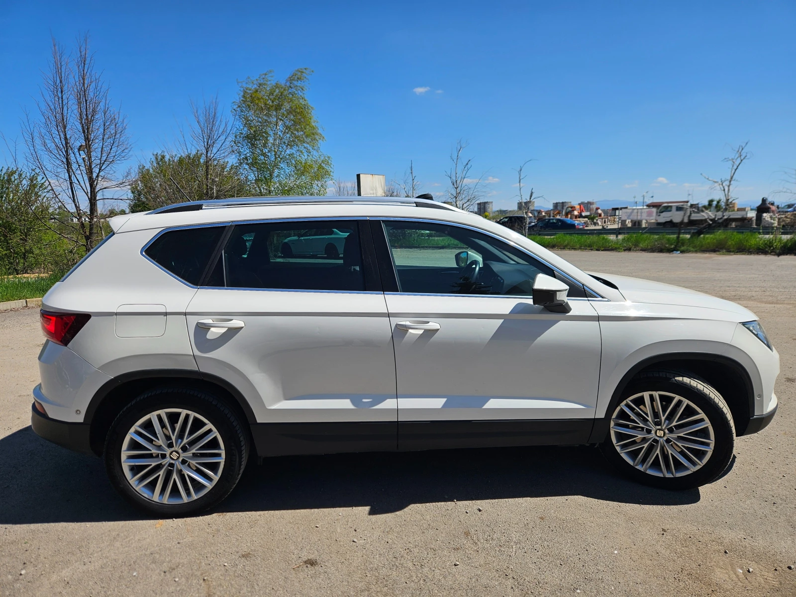 Seat Ateca Автомат 4x4, снимка 6 - Автомобили и джипове - 54314525