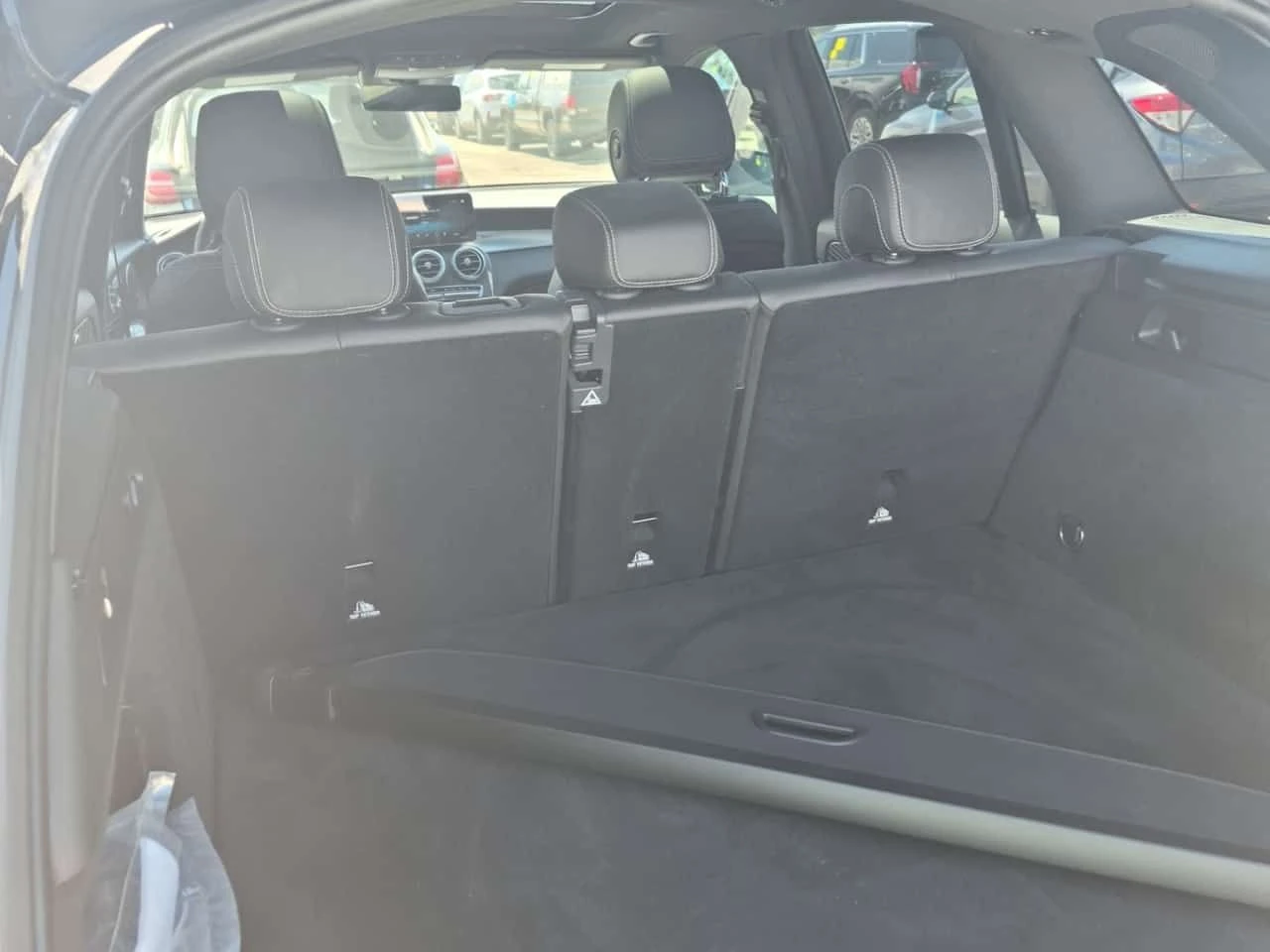 Mercedes-Benz GLC * 300 * CARFAX * ЦЕНА ДО БГ, снимка 13 - Автомобили и джипове - 54728210
