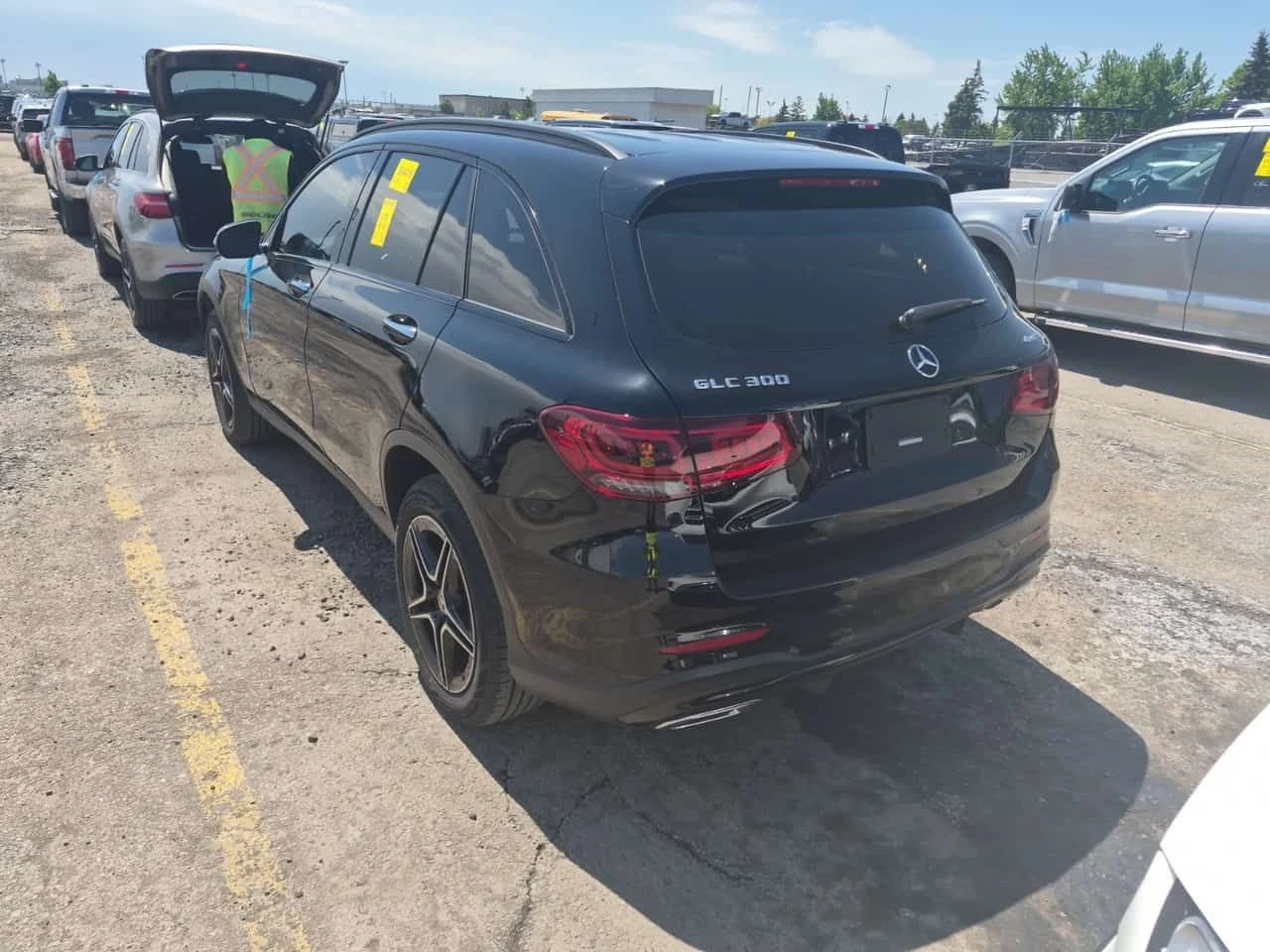 Mercedes-Benz GLC * 300 * CARFAX * ЦЕНА ДО БГ, снимка 4 - Автомобили и джипове - 54728210