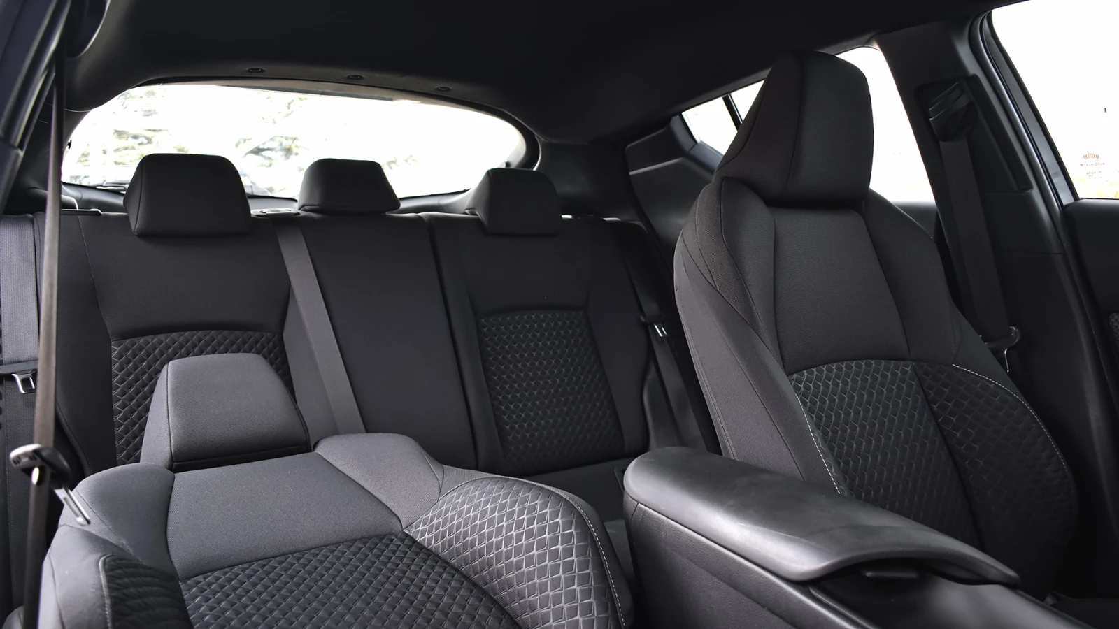 Toyota C-HR 2.0 Hybrid Trend Automatic, снимка 10 - Автомобили и джипове - 54777002