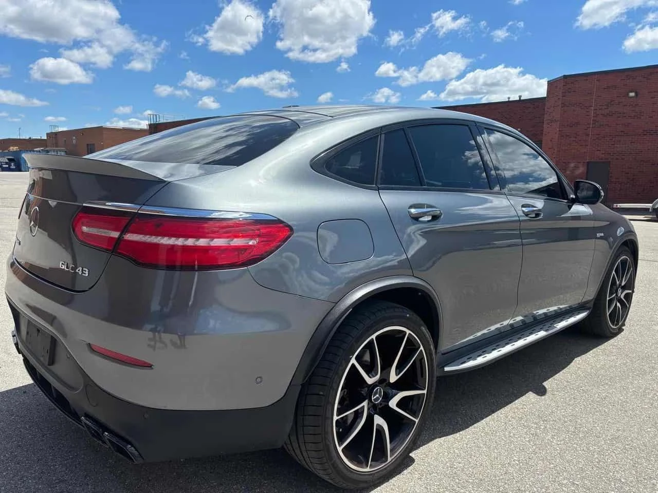 Mercedes-Benz GLC * AMG 43 4MATIC Coupe * АВТОКРЕДИТ БЕЗ ПЪРВОНАЧАЛН, снимка 3 - Автомобили и джипове - 54987050