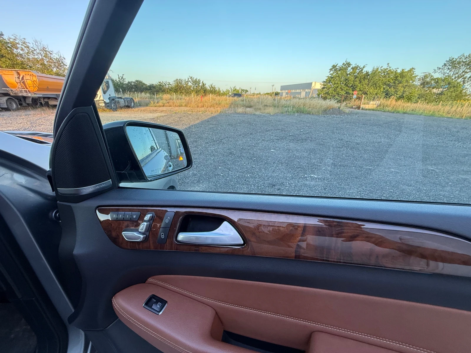 Mercedes-Benz GLE 400, снимка 11 - Автомобили и джипове - 55081888