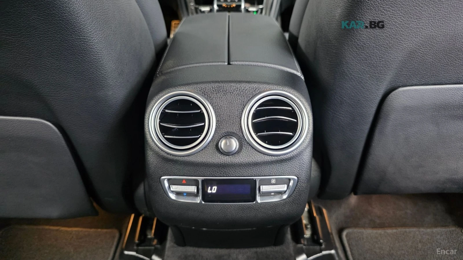 Mercedes-Benz GLC 63 AMG 4MATIC* КОЖА* ПАНО* НАВИ, снимка 17 - Автомобили и джипове - 55385657