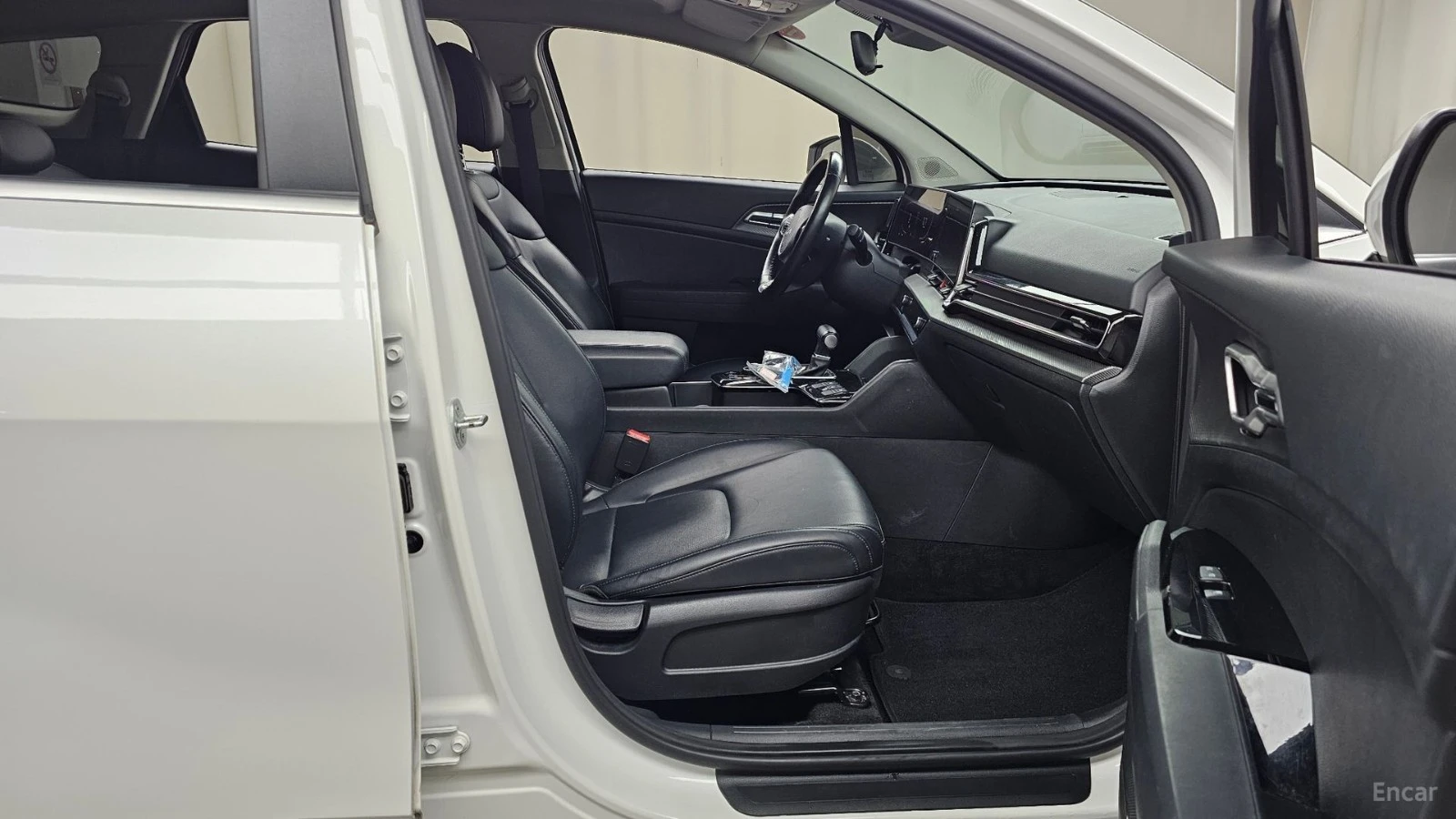 Kia Sportage 1.6 Turbo 2WD* КОЖА* НАВИ* КАМЕРА* АВТОКРЕДИТ, снимка 9 - Автомобили и джипове - 55620111