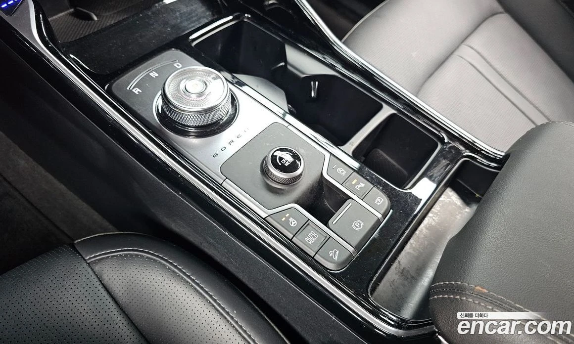 Kia Sorento Diesel 2.2 2WD Prestige, снимка 11 - Автомобили и джипове - 56096073