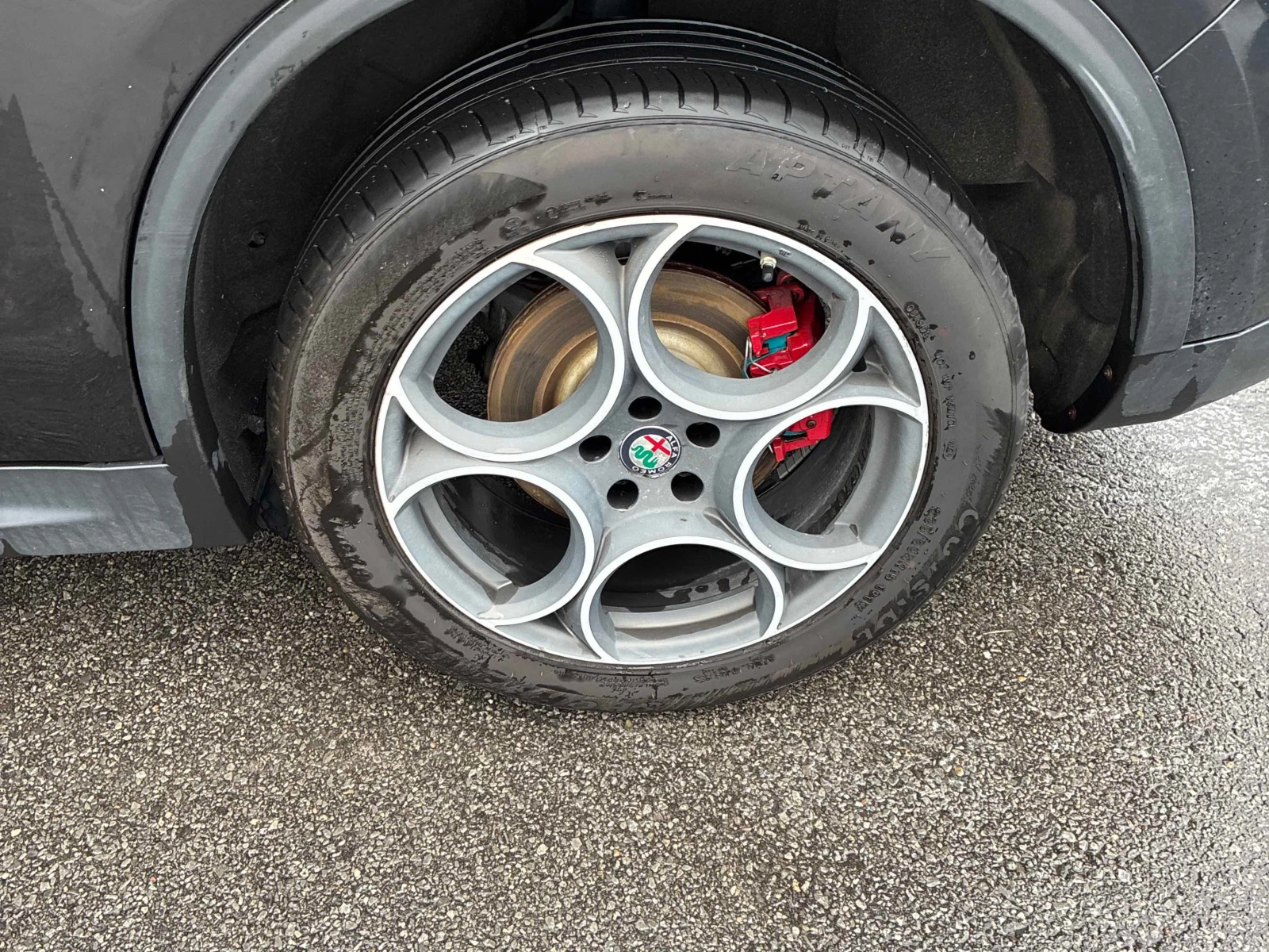 Alfa Romeo Stelvio * Sport * CARFAX * БЕЗ ПЪРВОНАЧАЛНА ВНОСКА, снимка 7 - Автомобили и джипове - 56112721
