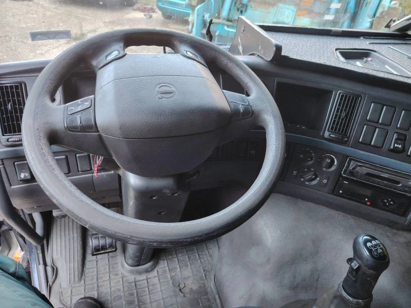 Volvo Fm FM13 Евро 4 ръчна ск.кутия, снимка 7 - Камиони - 47318860