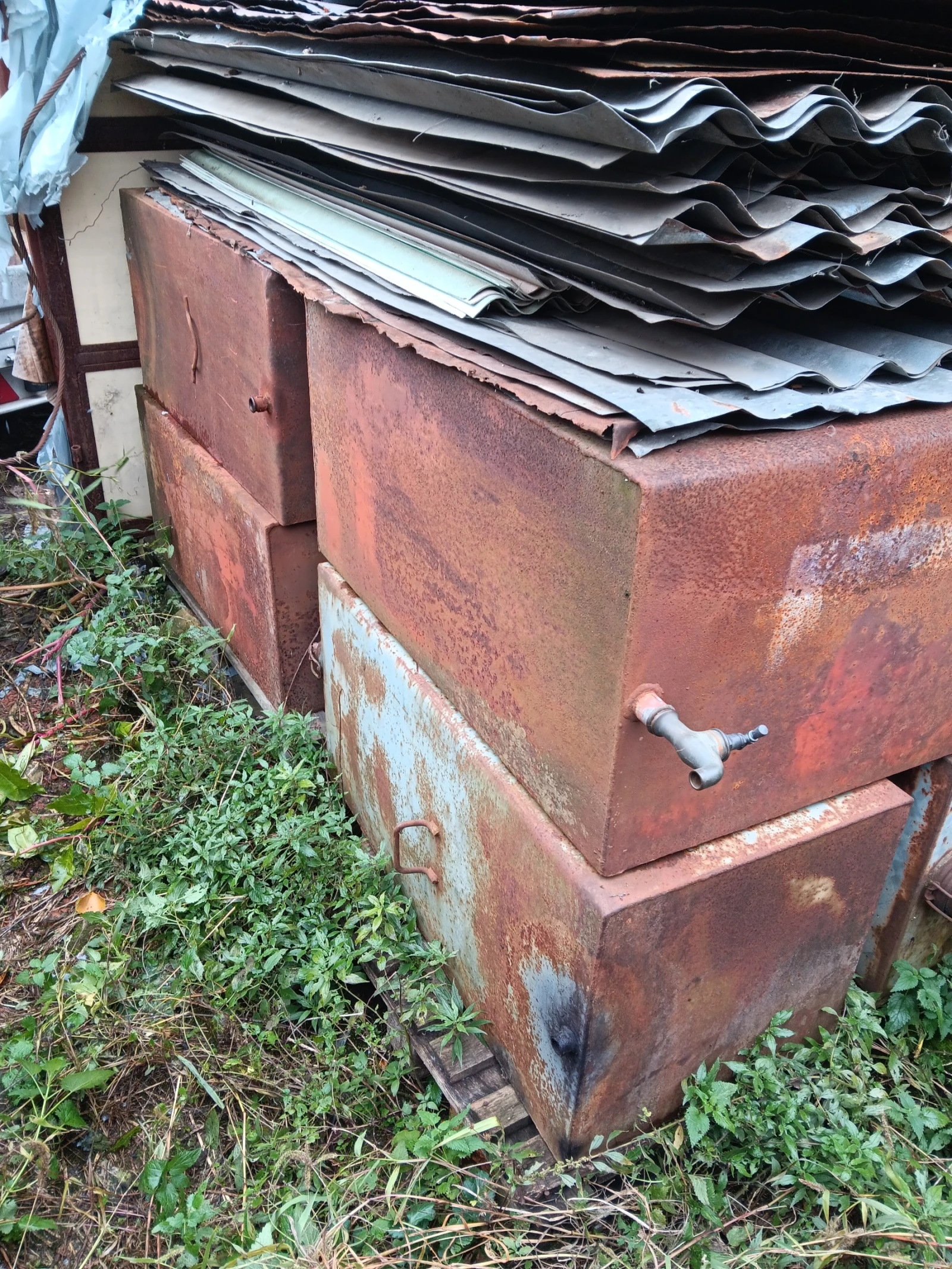 Друг вид Български Резервори за гориво - изображение 2