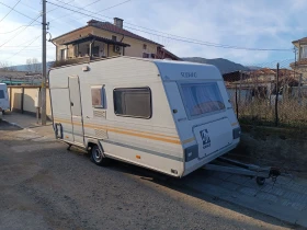 Каравана Adria Knaus