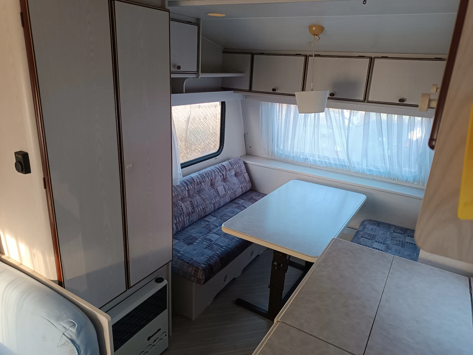 Каравана Adria Knaus, снимка 4 - Каравани и кемпери - 53850155