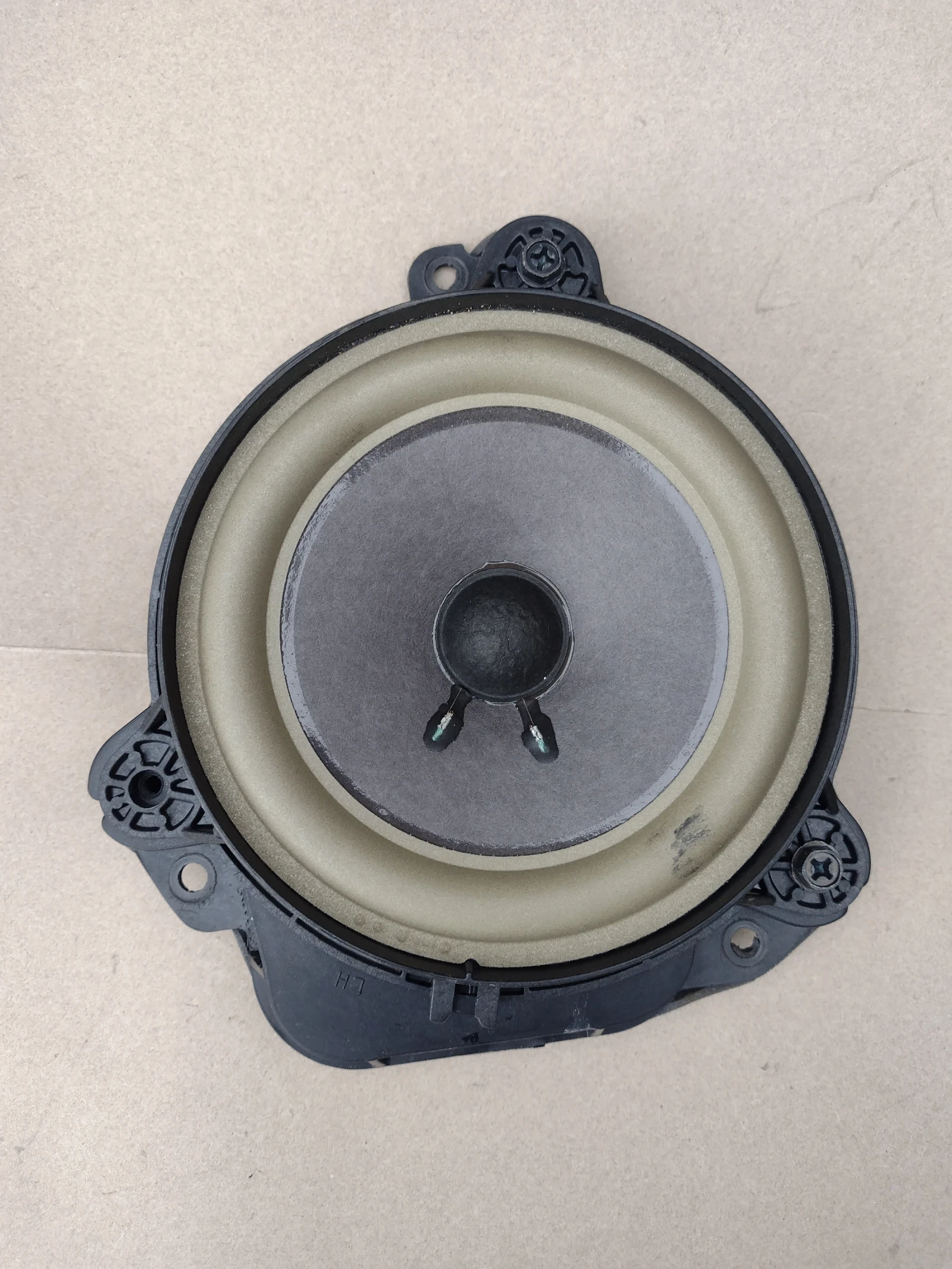 28156 9NA0A високоговорител BOSE  за задна лява врата от INFINITI QX60  351911-0010 | Mobile.bg — изображение 1