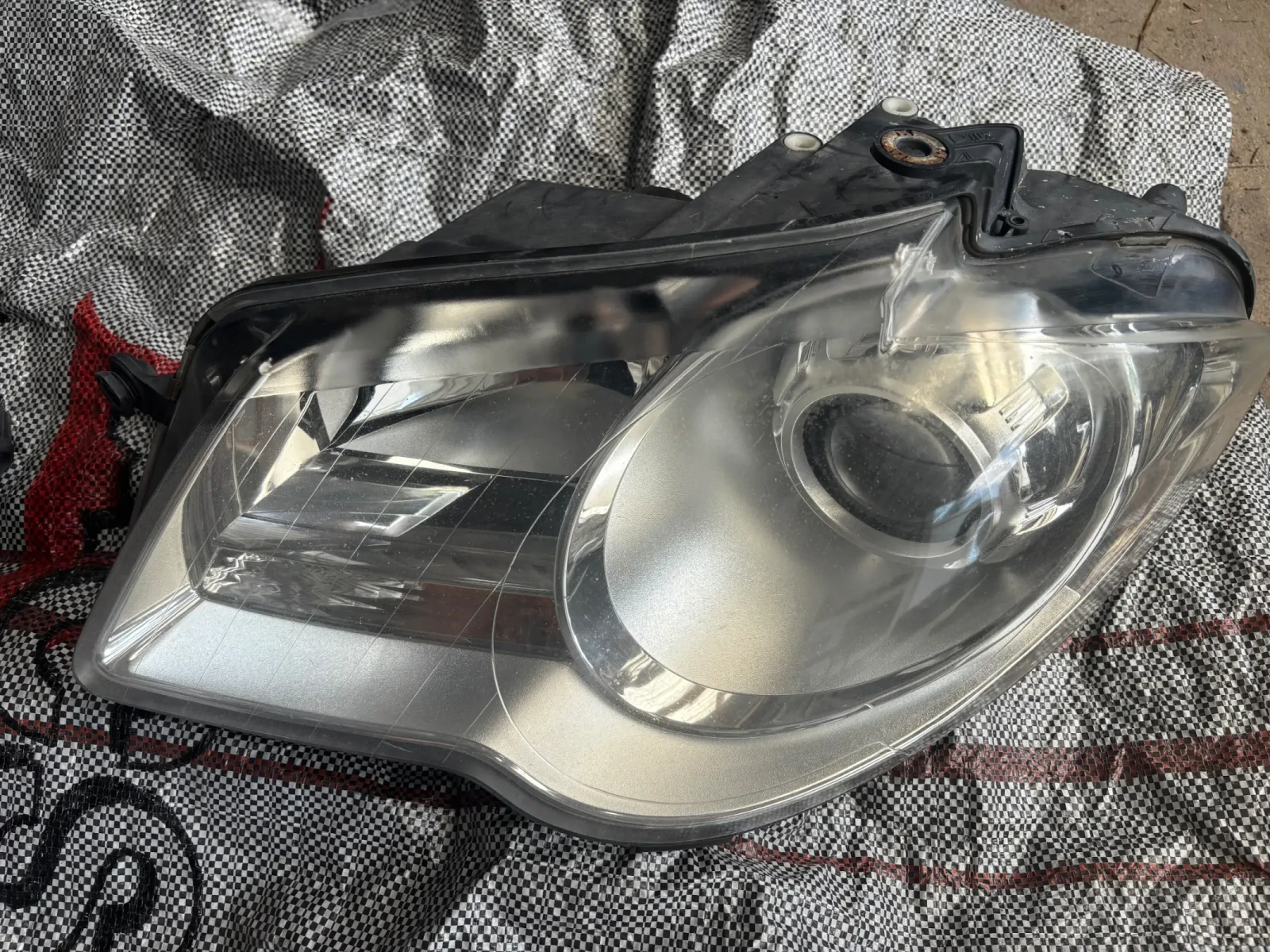  VW Touran Cross 0 301 233 601, 0 301 233 602 | Mobile.bg   2