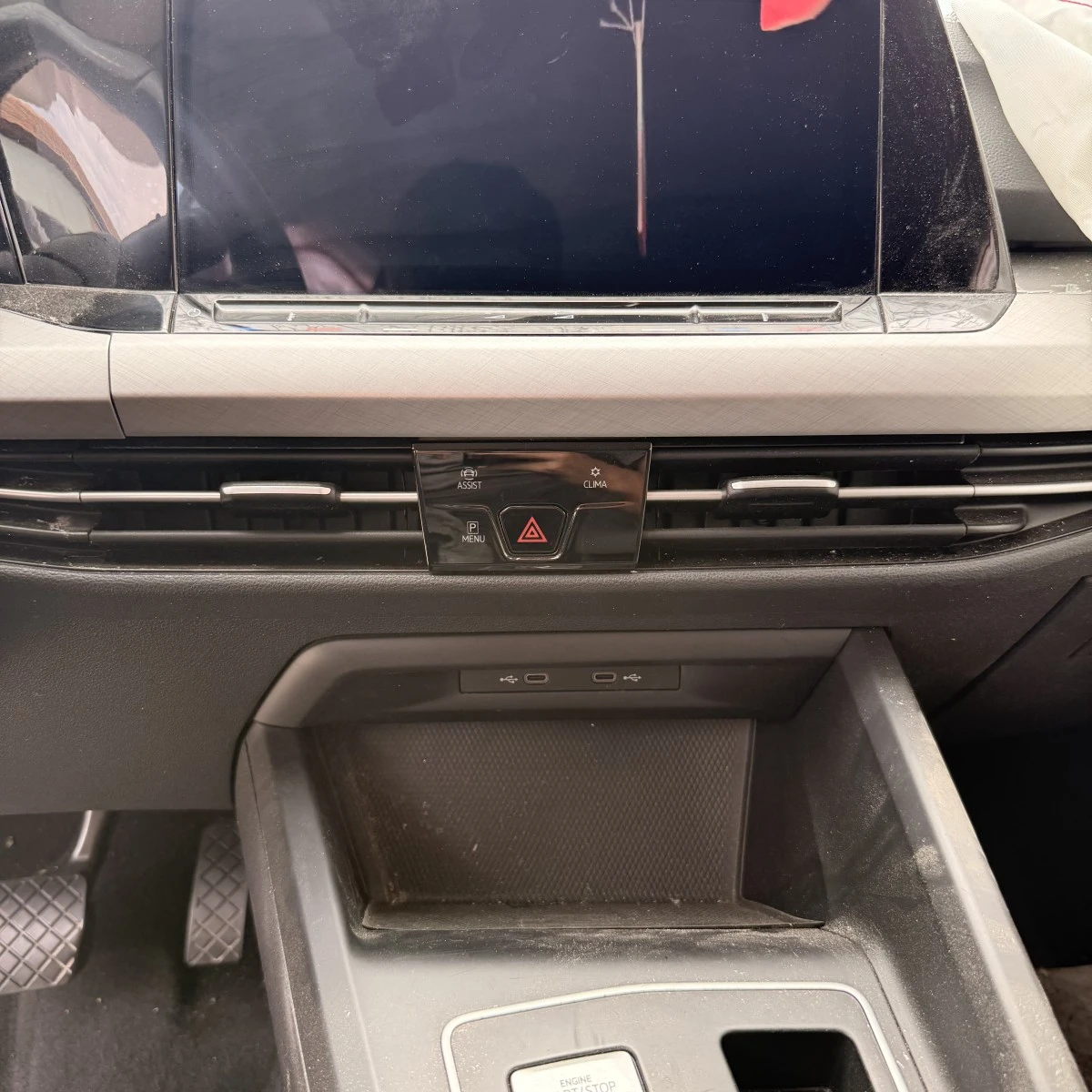 Въздуховод централен VW Golf 85 20 TDI DTR 2021 5H1819728B