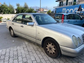 Mercedes-Benz E 200 2.0 Бензин с газова уредба 136 коня, снимка 4