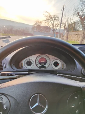 Mercedes-Benz E 320, снимка 10 - Автомобили и джипове - 53693386