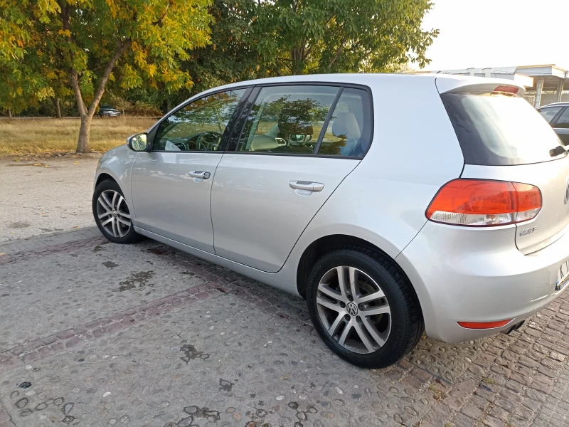 VW Golf, снимка 4 - Автомобили и джипове - 47529047