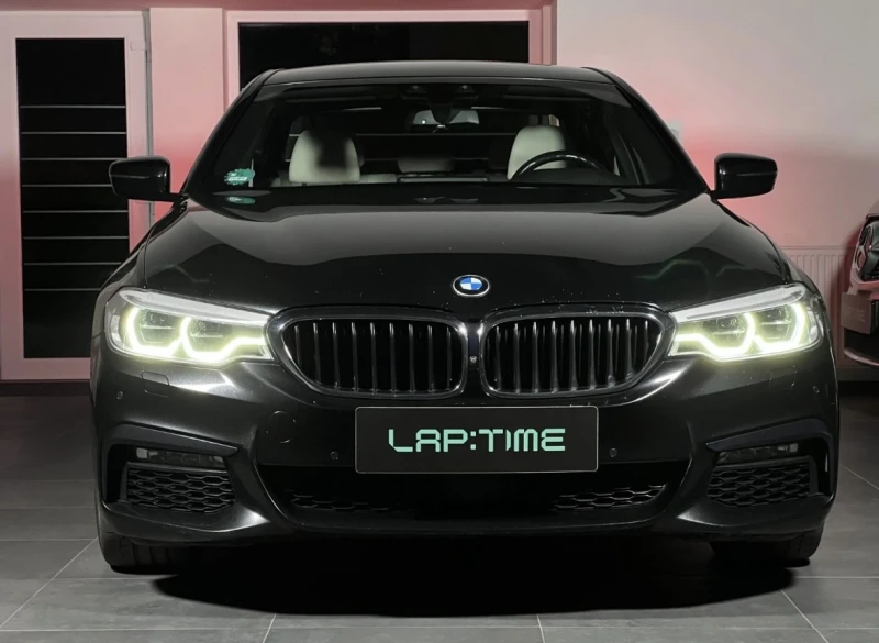 BMW 530 d/Xdrive/Sedan/Mpack/Laser/360/Full/Top , снимка 2 - Автомобили и джипове - 48224443