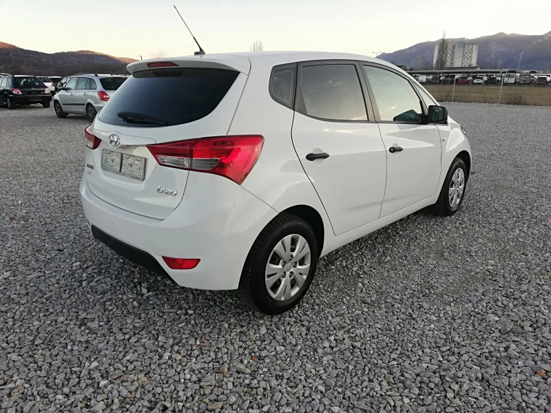 Hyundai Ix20 1.4i klima Italia, снимка 6 - Автомобили и джипове - 48822672