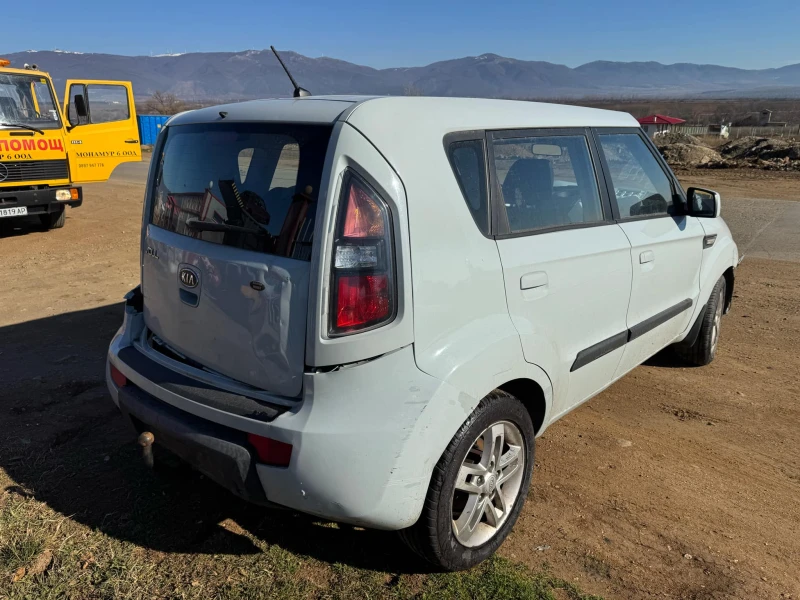 Kia Soul 1.6, снимка 2 - Автомобили и джипове - 48851206