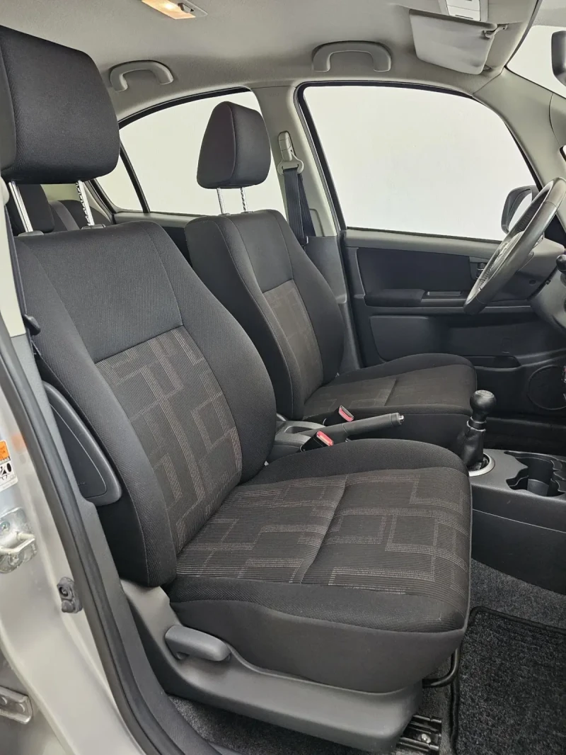 Suzuki SX4 1.6 120 коня Германия, снимка 12 - Автомобили и джипове - 50290953