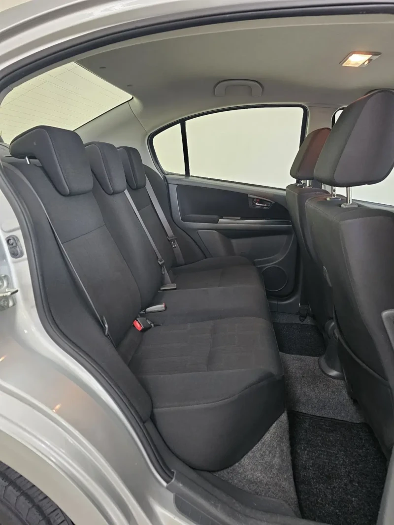 Suzuki SX4 1.6 120 коня Германия, снимка 13 - Автомобили и джипове - 50290953