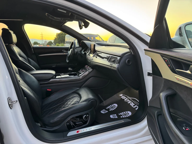 Audi S8 PLUS= 4.0= V8T= MATRIX= CARBON CERAMIC= HUD= , снимка 10 - Автомобили и джипове - 51422212