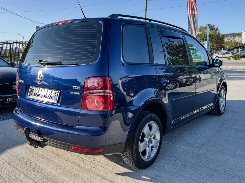 VW Touran 1.9TDI-ТОВАРЕН(1+ 1)BLUEMOTION-6ck. , снимка 4 - Автомобили и джипове - 51703028