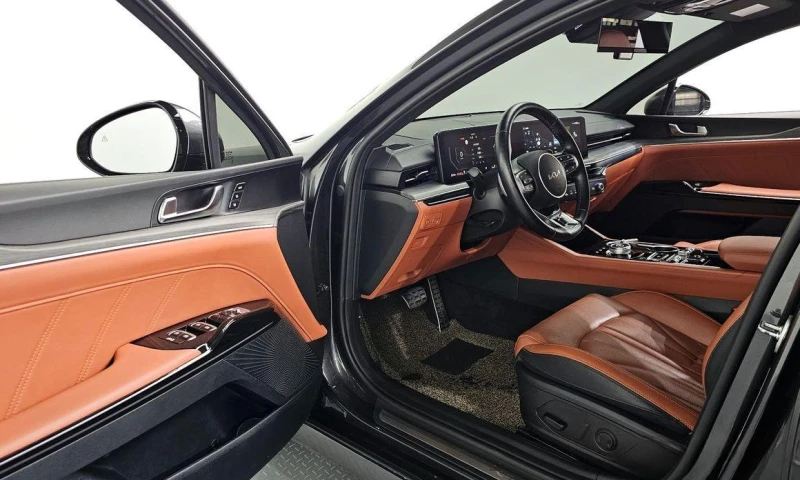 Kia K5 2.0 Signature * НАЙ-ДОБРА ЦЕНА В БЪЛГАРИЯ* , снимка 10 - Автомобили и джипове - 52357568