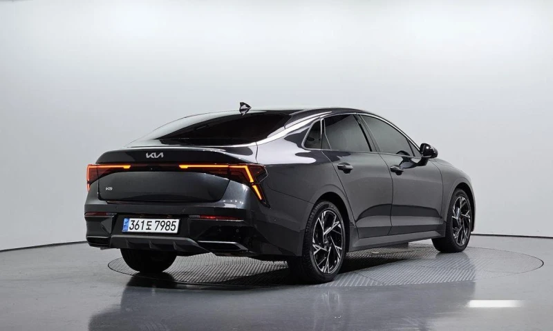 Kia K5 2.0 Signature * НАЙ-ДОБРА ЦЕНА В БЪЛГАРИЯ* , снимка 2 - Автомобили и джипове - 52357568