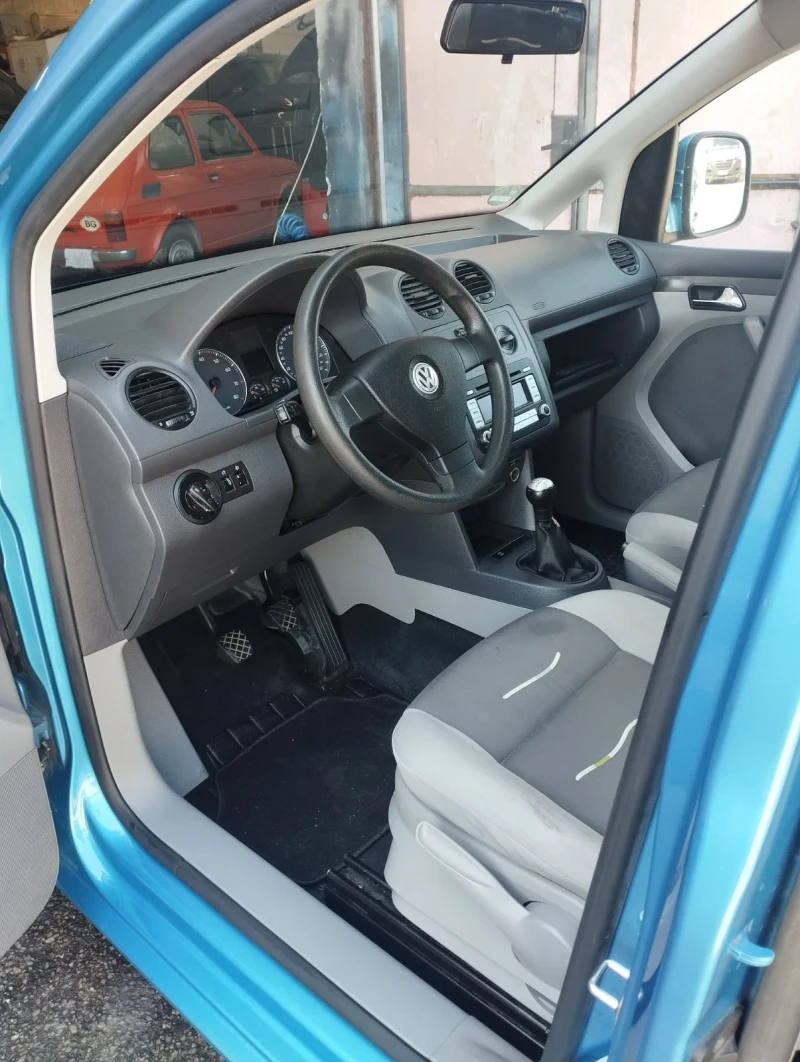 VW Caddy 2.0, снимка 5 - Автомобили и джипове - 52403711