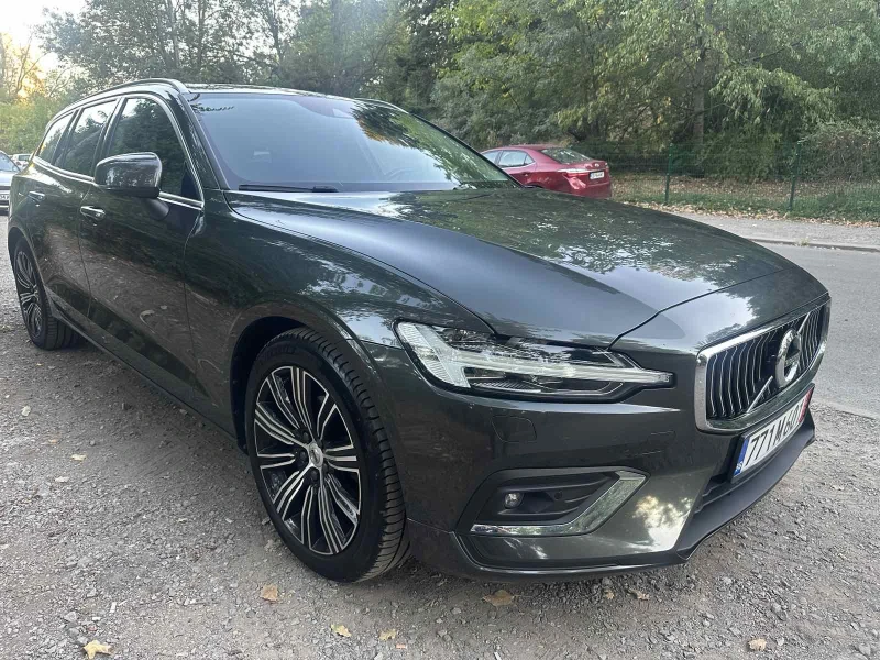 Volvo V60 B4 Inscription, снимка 3 - Автомобили и джипове - 52910537