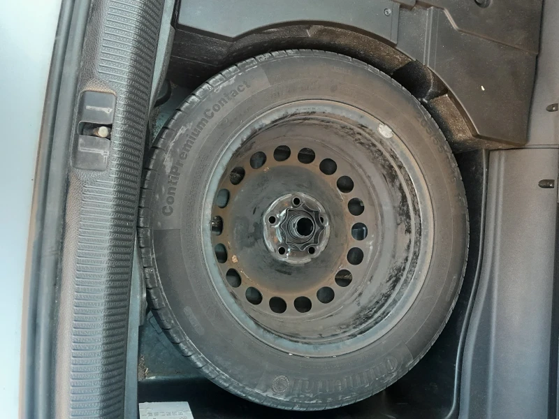 VW Passat, снимка 11 - Автомобили и джипове - 53174912