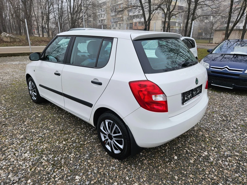 Skoda Fabia 1.4 бензин 85кс Facelift, снимка 5 - Автомобили и джипове - 53286673