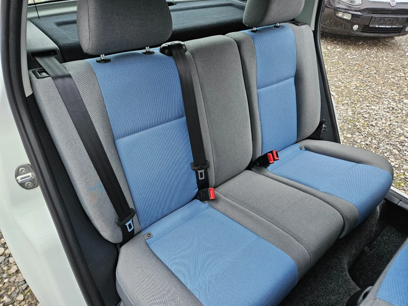 Skoda Fabia 1.4 бензин 85кс Facelift, снимка 14 - Автомобили и джипове - 53286673