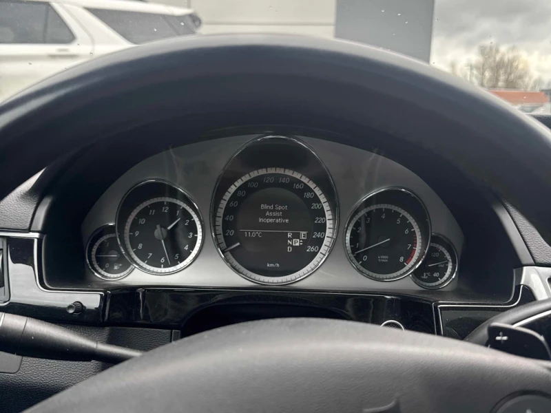 Mercedes-Benz E 500 4MATIC * AMG PACK* ПОДГРЕВИ* ПАНОРАМА* , снимка 8 - Автомобили и джипове - 53587209