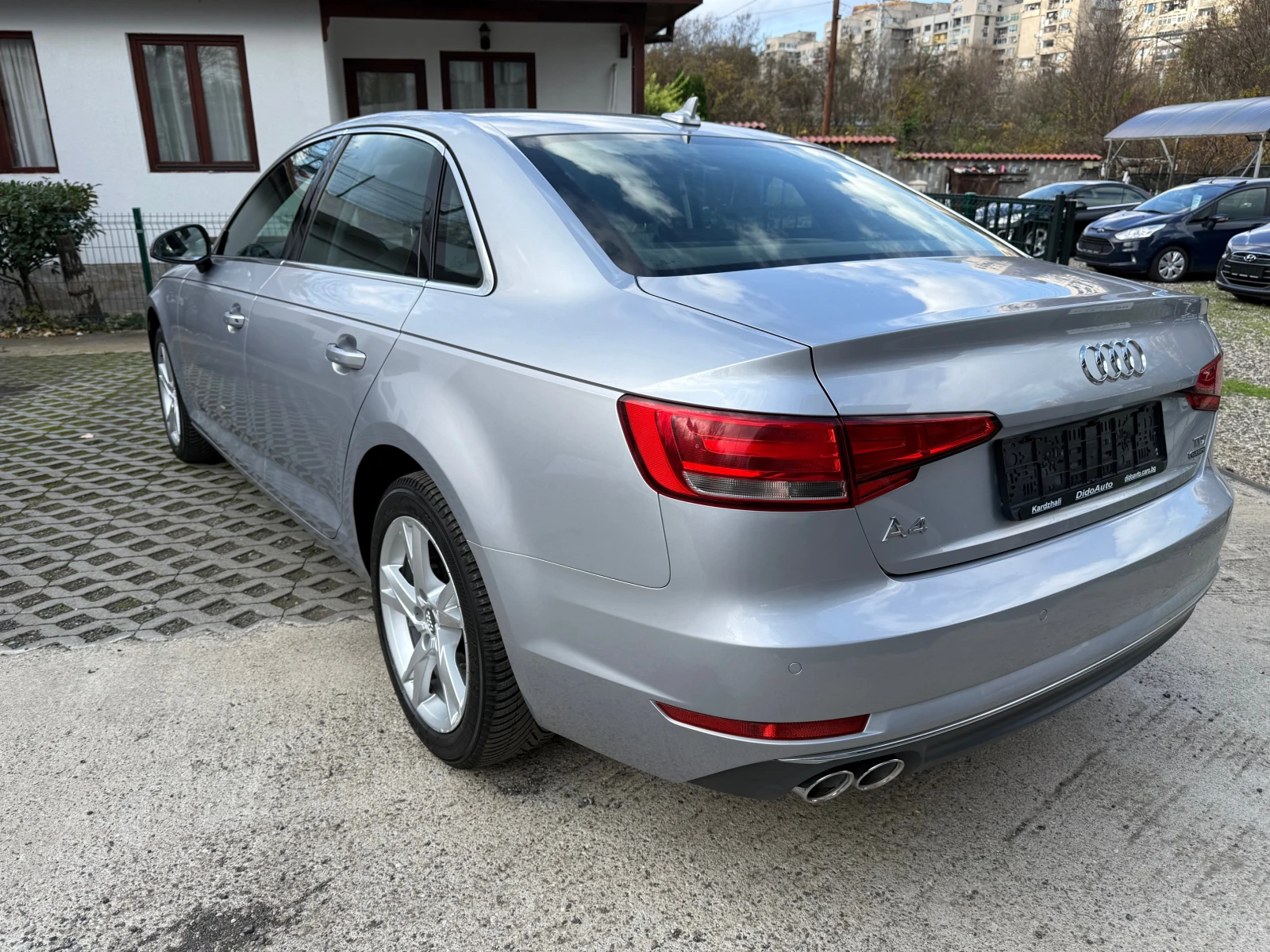 Audi A4 2.0TDI Quattro.190к.с. - изображение 6
