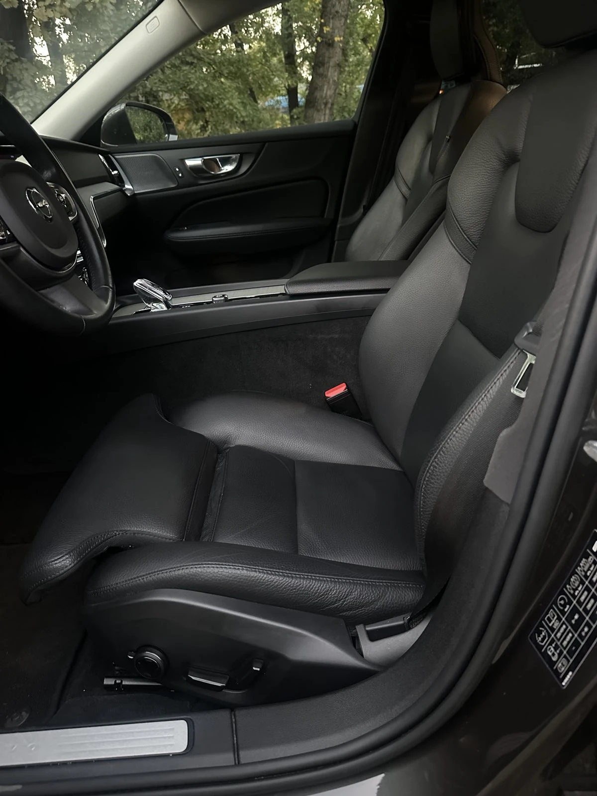 Volvo V60 B4 Inscription - изображение 9