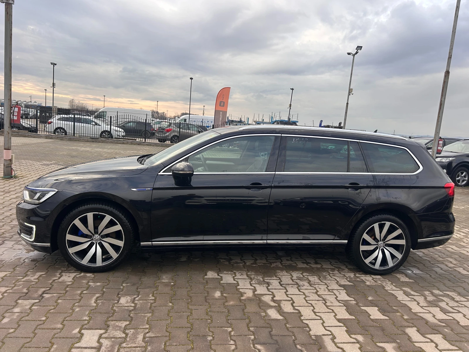 VW Passat 1.4GTE AVTOMAT/NAVI/PANORAMA/KOJA EURO 6 - изображение 9