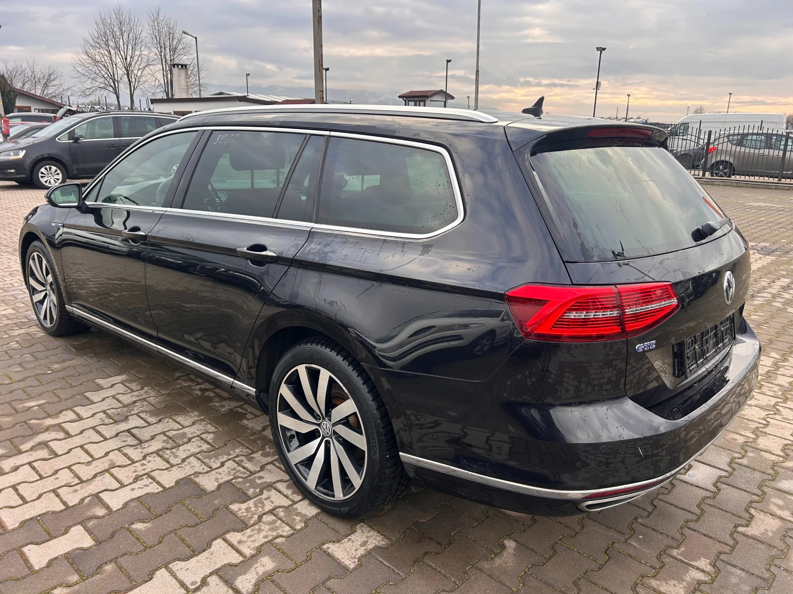 VW Passat 1.4GTE AVTOMAT/NAVI/PANORAMA/KOJA EURO 6 - изображение 8