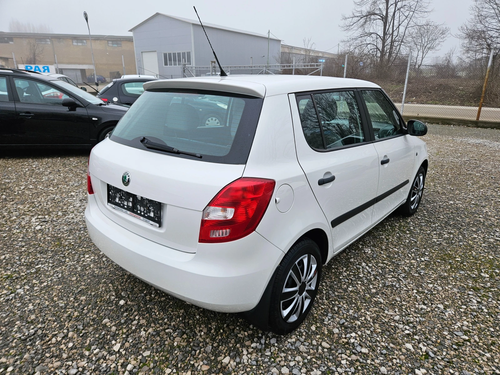 Skoda Fabia 1.4 бензин 85кс Facelift - изображение 3