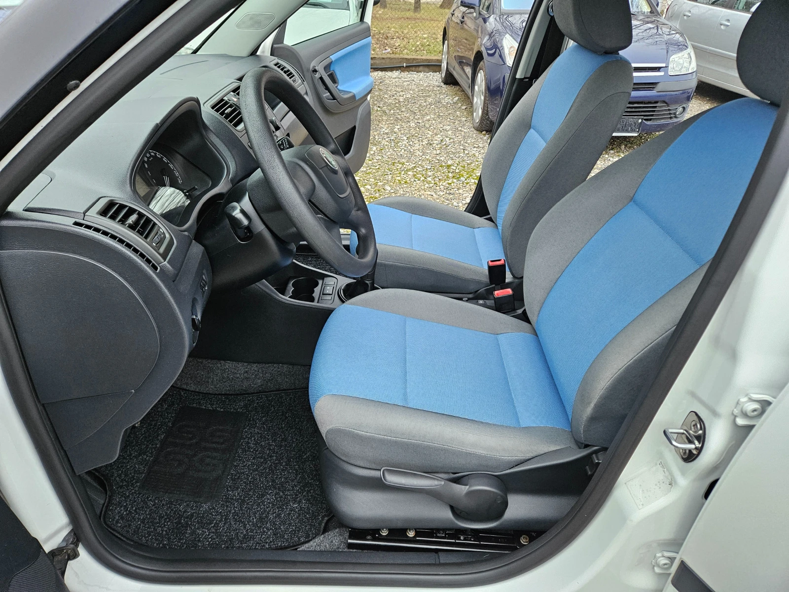 Skoda Fabia 1.4 бензин 85кс Facelift - изображение 9