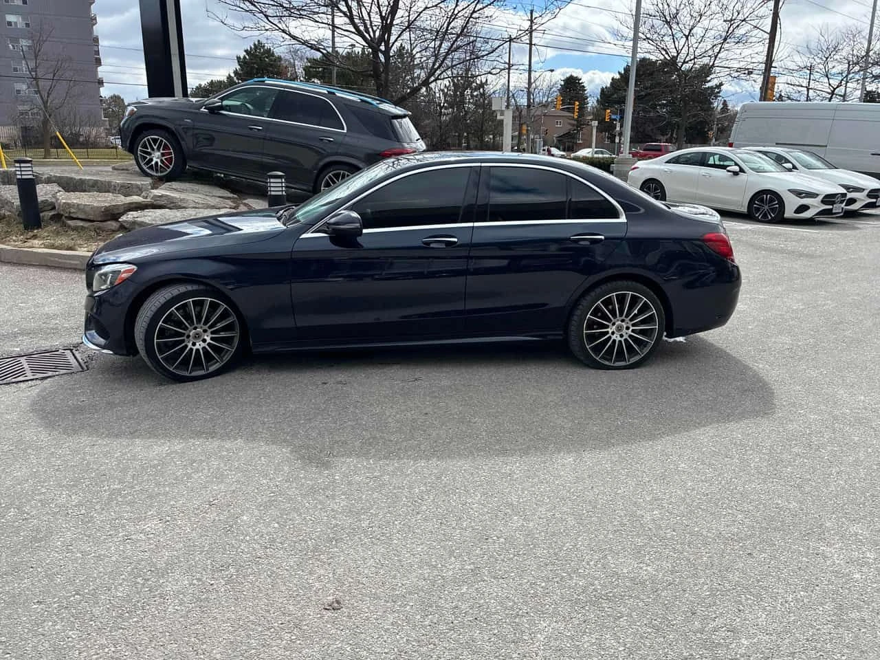 Mercedes-Benz C 300 CARFAX/ПАНОРАМА/ПРЕДСТАВИТЕЛСТВО НА MERCEDES, снимка 3 - Автомобили и джипове - 53834811